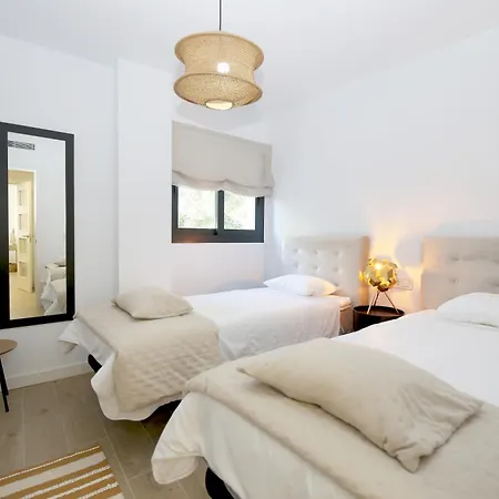 Apartment West Luxury Leona